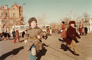 10年後の旧ソ連崩壊が想像できなかったが、その当時のロシア極東ハバロフスクの陽気な子供たち 昭和55年3月